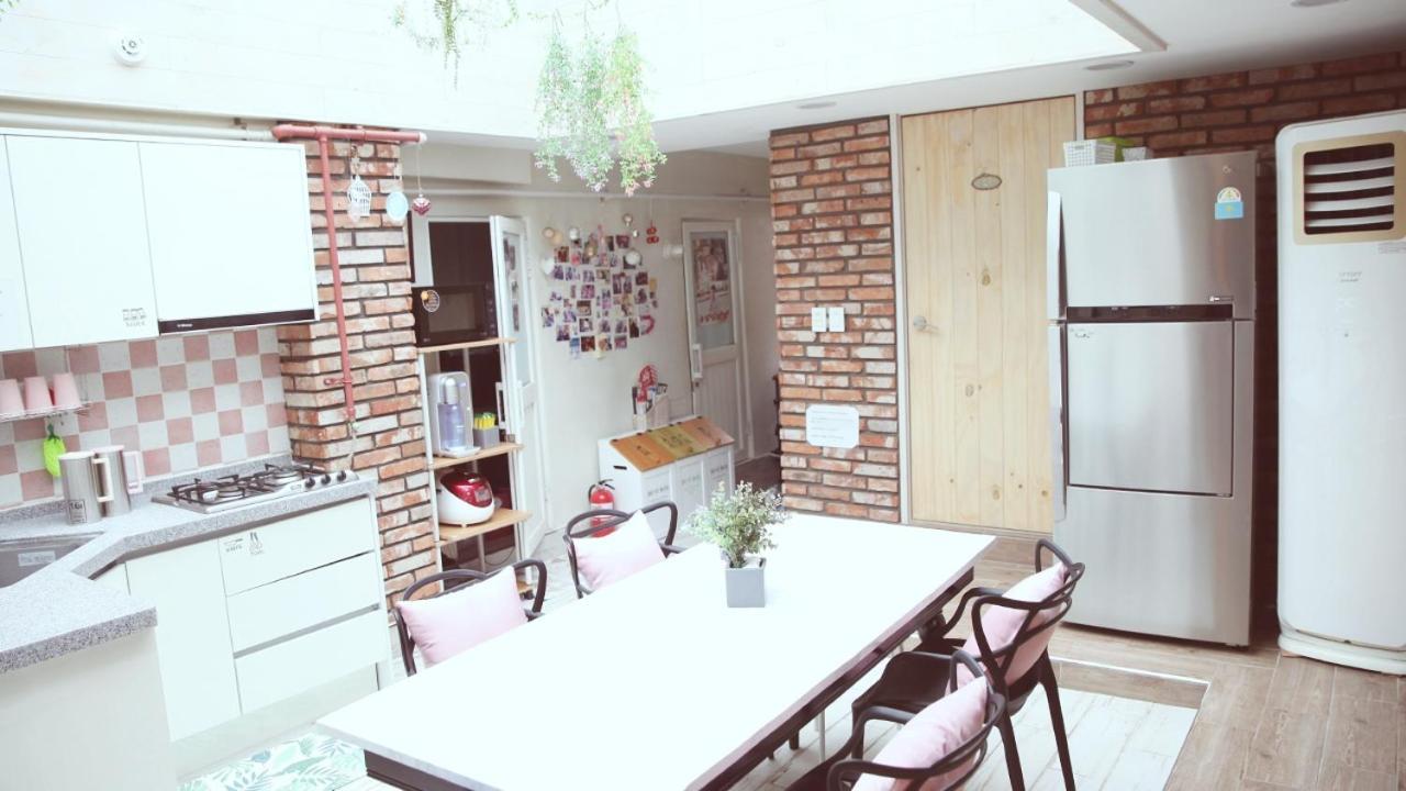 Unni House Vandrehjem Seoul Eksteriør billede